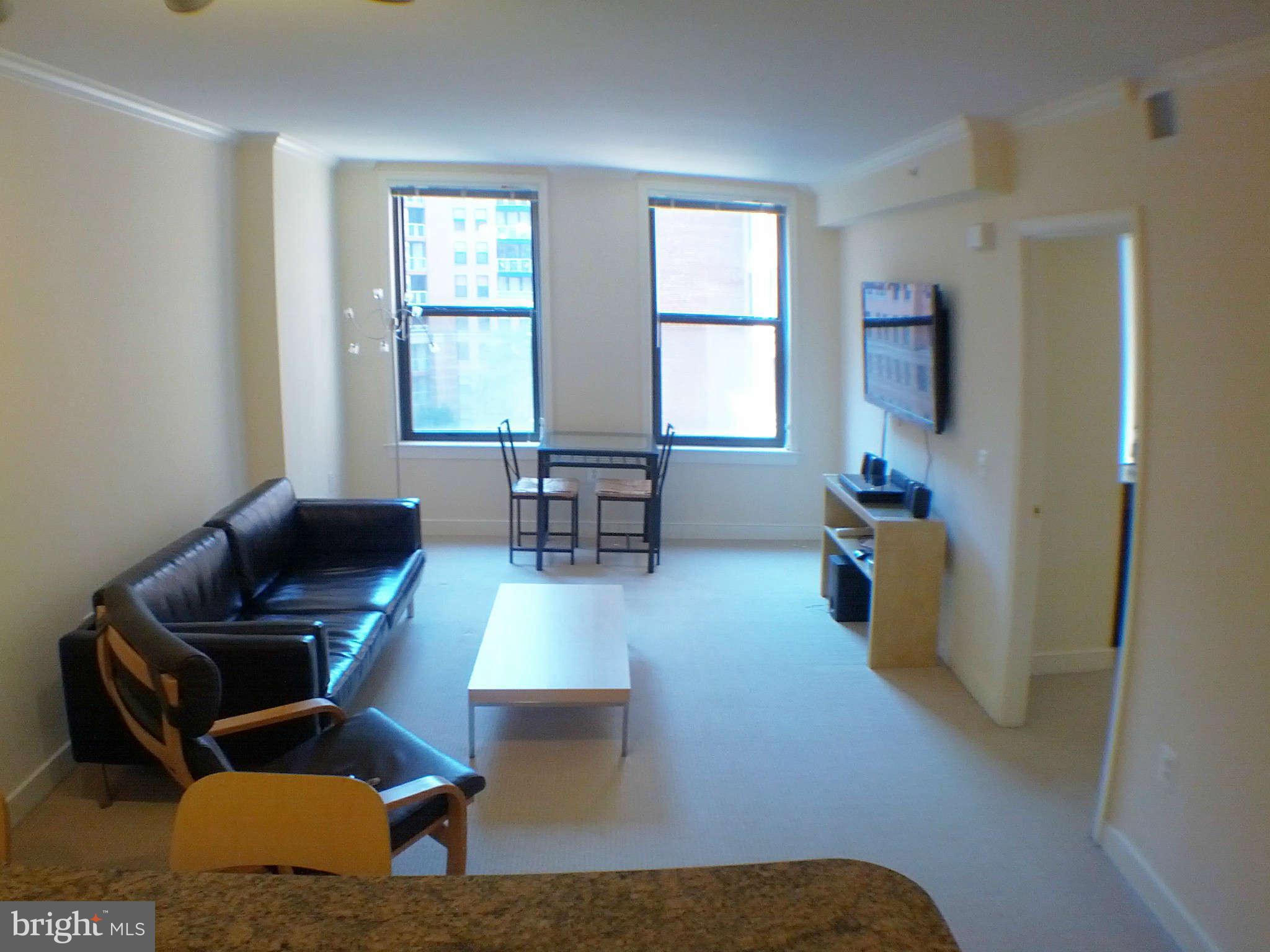 616 E Street Northwest, Unit 604 Washington, DC 20004 - Photo 8 of 25 Living Room