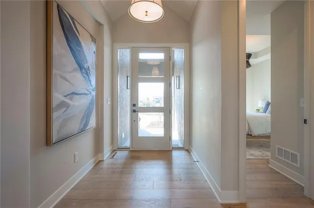 $669,500 | 908 Savannah Lane, Greenwood, MO 64034