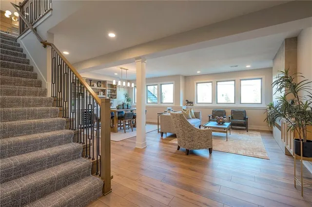 $669,500 | 908 Savannah Lane, Greenwood, MO 64034