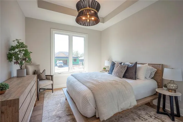 $669,500 | 908 Savannah Lane, Greenwood, MO 64034