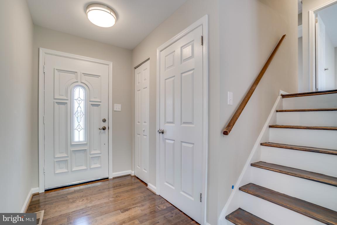 3700 Stonesboro Road Fort Washington, MD 20744 - Photo 5 of 30 Foyer