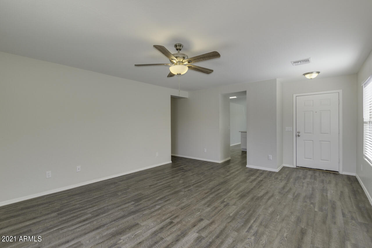 3140 West Carson Road Phoenix, AZ 85041 - Photo 8 of 26 05-Carson