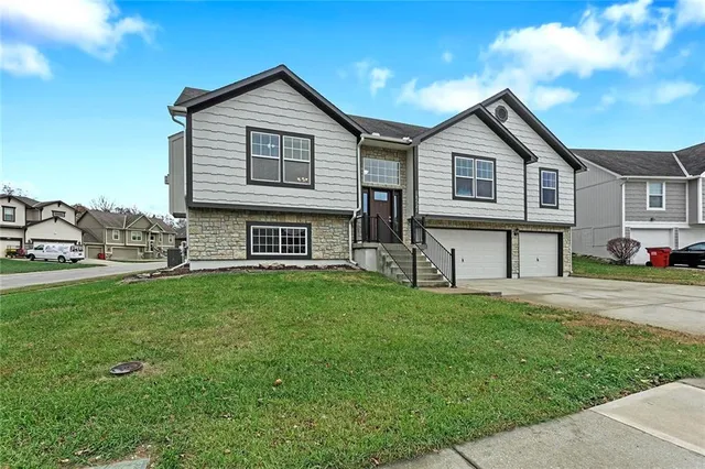 $349,000 | 18521 East 19 Terrace South, Independence, MO 64057