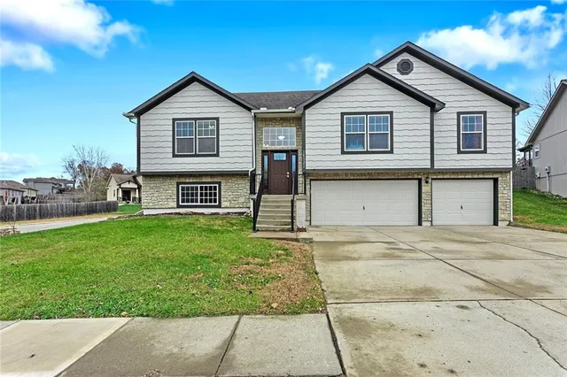 $349,000 | 18521 East 19 Terrace South, Independence, MO 64057