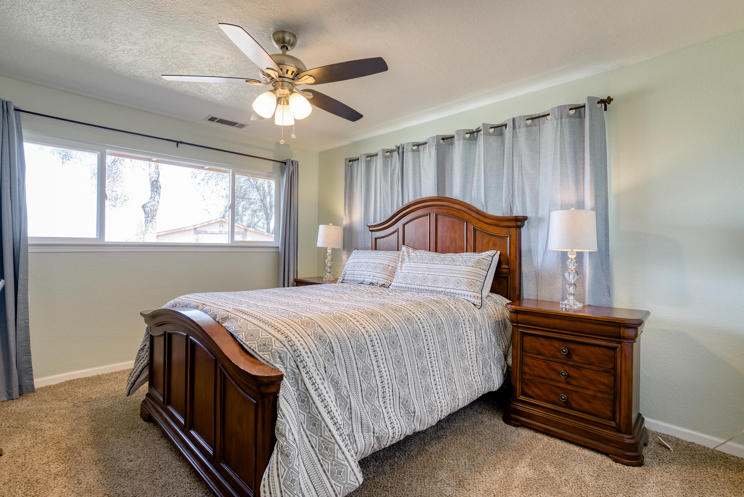 21615 Dersch Road Anderson, CA 96007 - Photo 14 of 40 Bedroom 2 with views from window