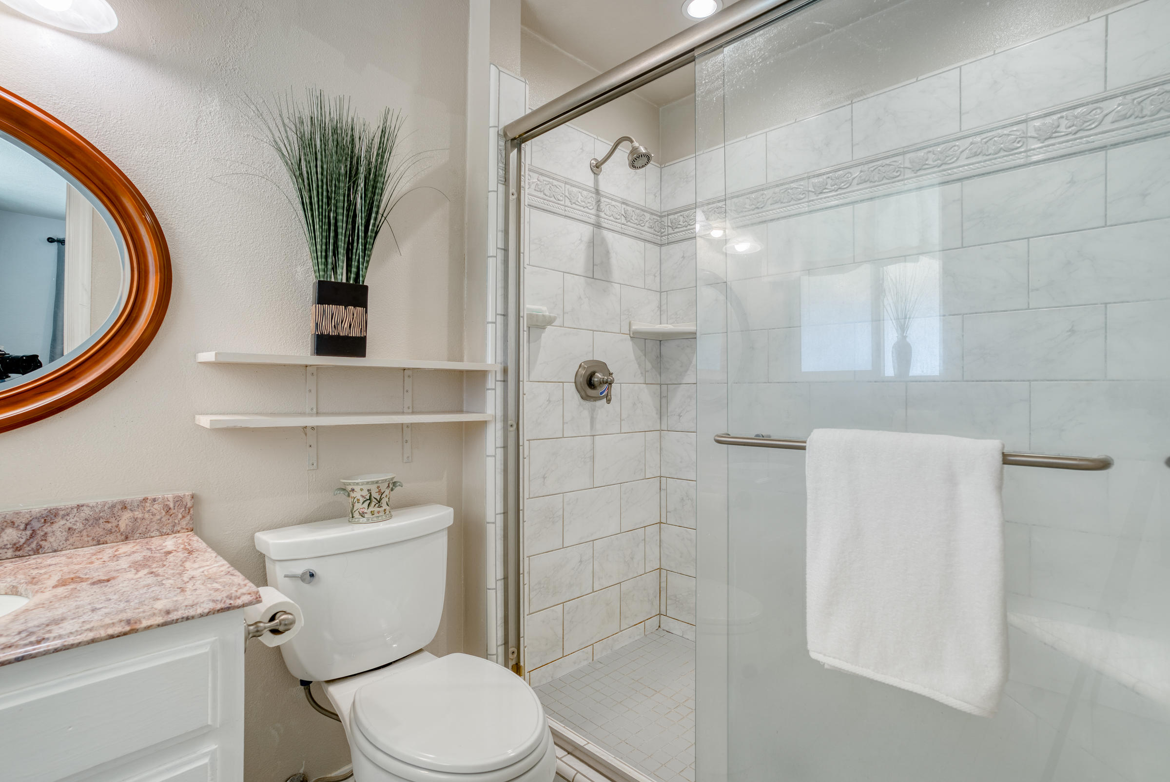 21615 Dersch Road Anderson, CA 96007 - Photo 19 of 40 Updated Master Bath
