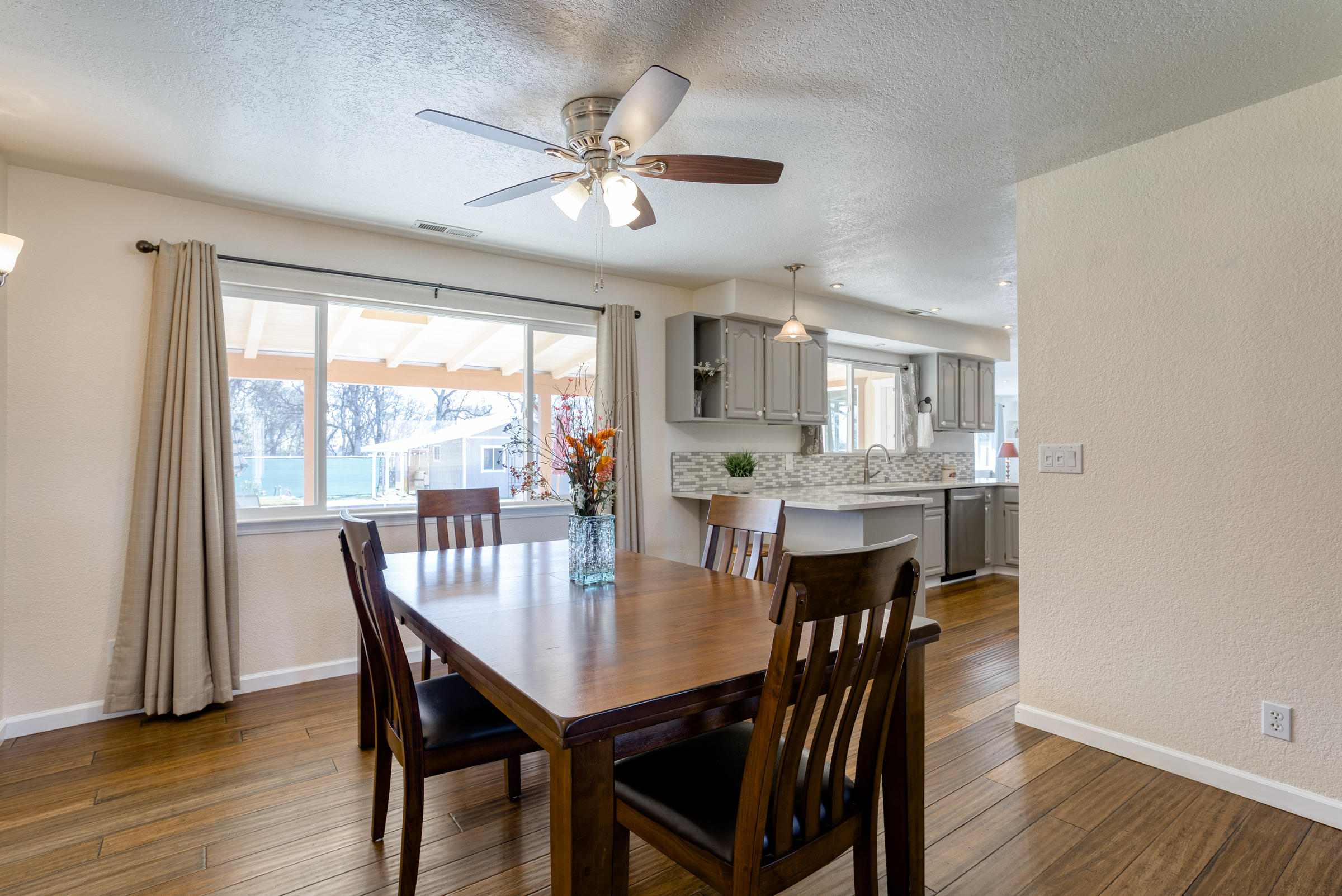 21615 Dersch Road Anderson, CA 96007 - Photo 10 of 40 Dining Room 2