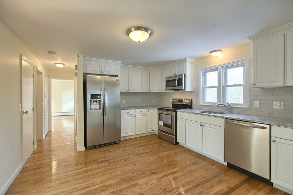 368 Boston Road Billerica, MA 01821 - Photo 6 of 30 Gallery Image 6