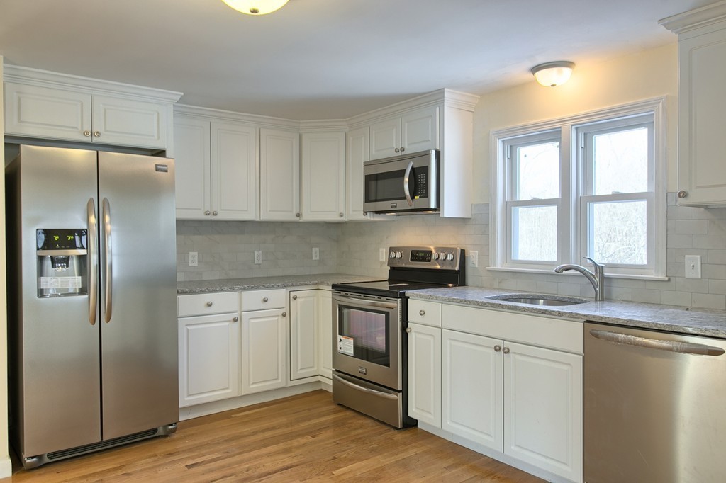 368 Boston Road Billerica, MA 01821 - Photo 7 of 30 Gallery Image 7