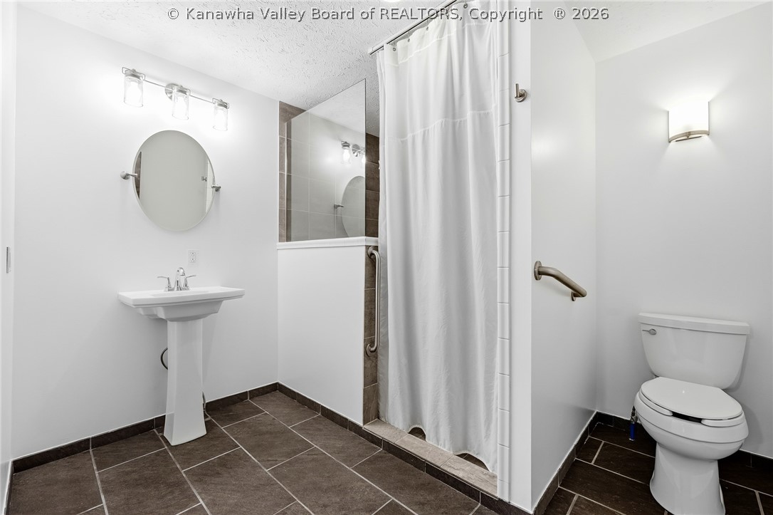 104 Pine Ridge Road Scott Depot, WV 25560 - Photo 17 of 32 Gallery Image 17