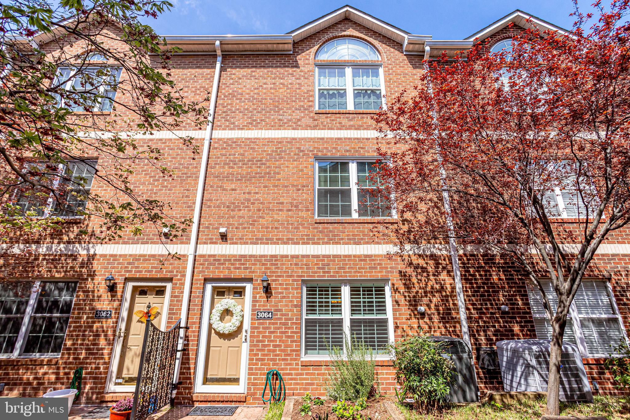 3064 South Glebe Road Arlington, VA 22206 - Photo 1 of 72 Private Courtyard Entrance 4 Levels &2 car garage
