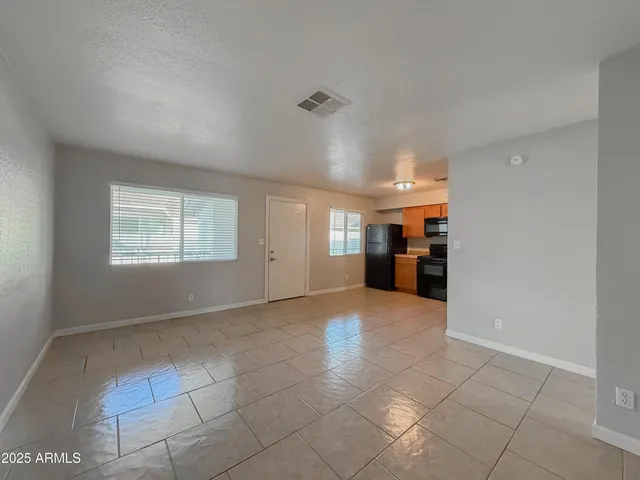 $850 | 329 North 11th Street, Unit 105, Phoenix, AZ 85006