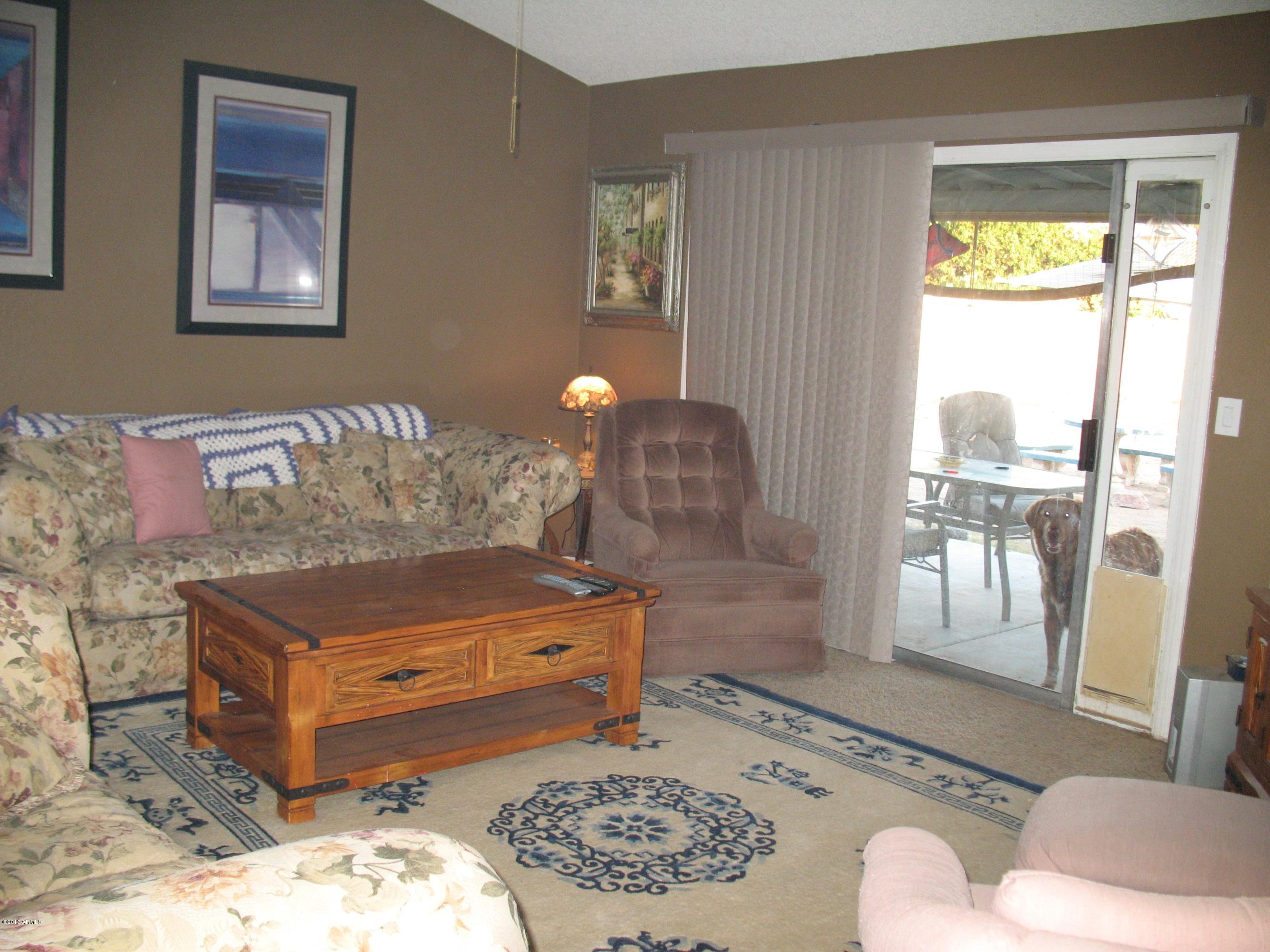 7921 West Charter Oak Road Peoria, AZ 85381 - Photo 3 of 16 living room