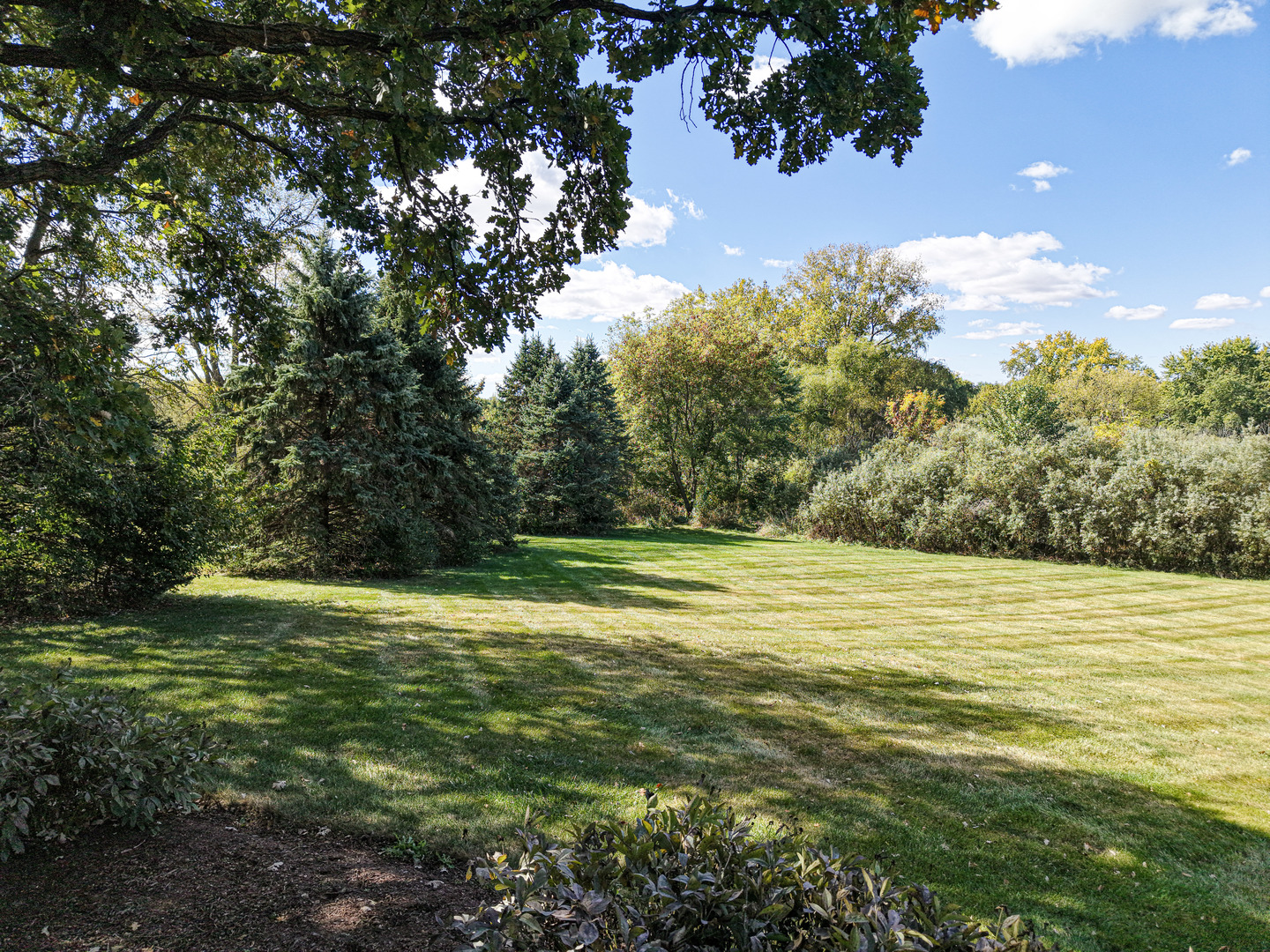 6N679 Colonel Bennett Lane St. Charles, IL 60175 - Photo 26 of 38 a view of a ocean view
