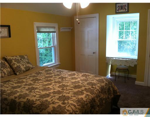 307 Ashland Road Middlesex, NJ 08846 - Photo 12 of 18 Gallery Image 12