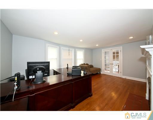 307 Ashland Road Middlesex, NJ 08846 - Photo 6 of 18 Gallery Image 6
