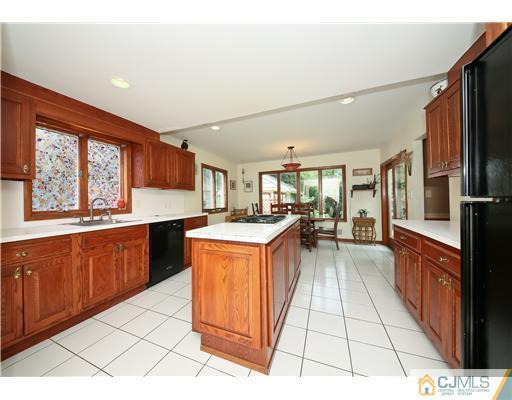307 Ashland Road Middlesex, NJ 08846 - Photo 10 of 18 Gallery Image 10
