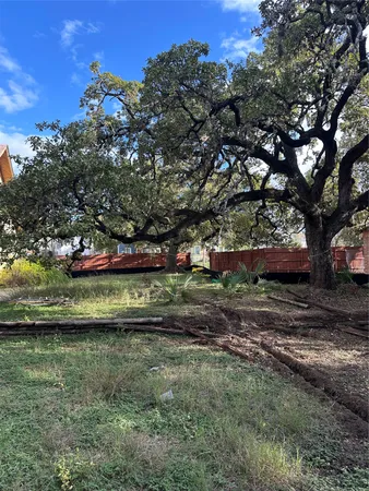 $5,500,000 | 406 West Live Oak Street, Austin, TX 78704