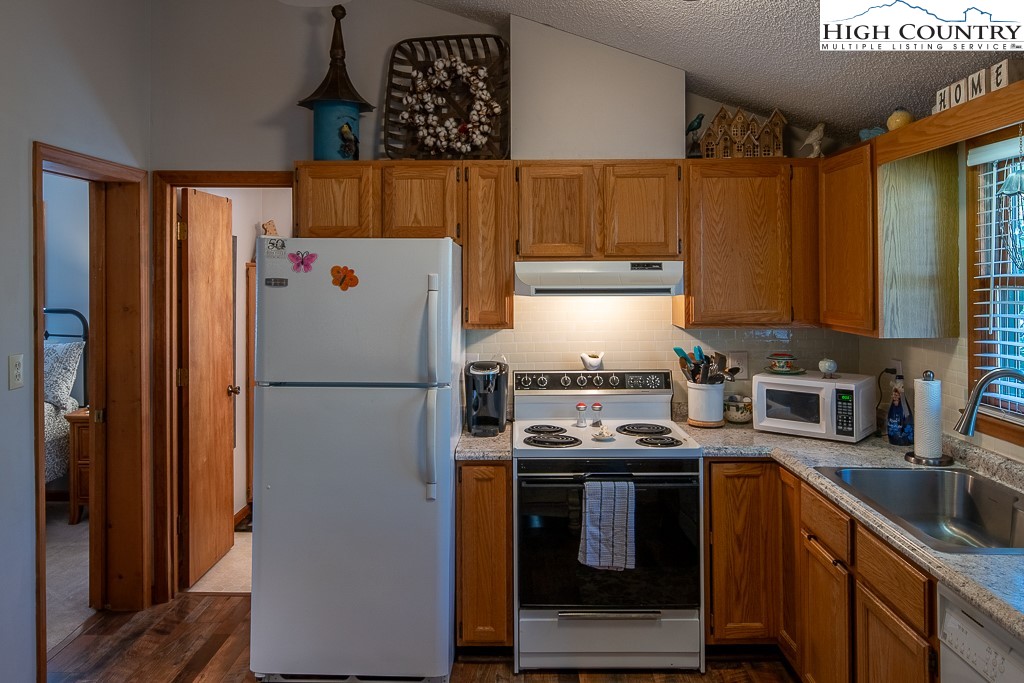 65 Aster Road Newland, NC 28657 - Photo 24 of 44 Gallery Image 24