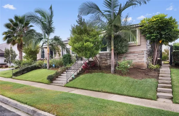 $854,900 | 2300 West Century Boulevard, Inglewood, CA 90303
