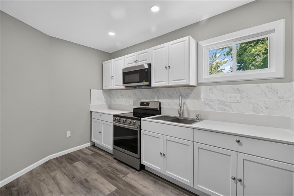 58 Greene Street Springfield, MA 01109 - Photo 22 of 41