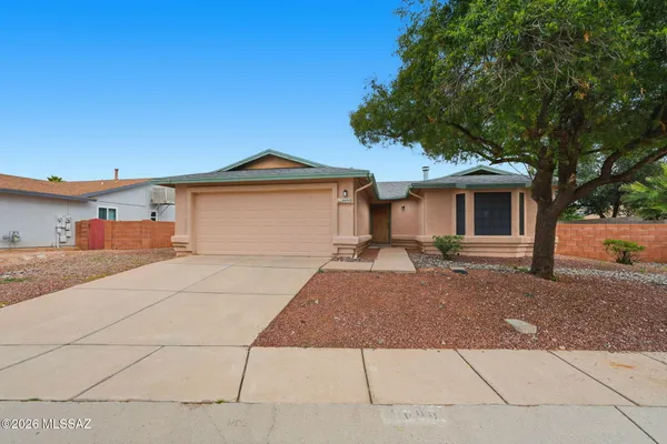 $299,500 | 8690 North Moison Drive, Tucson, AZ 85742