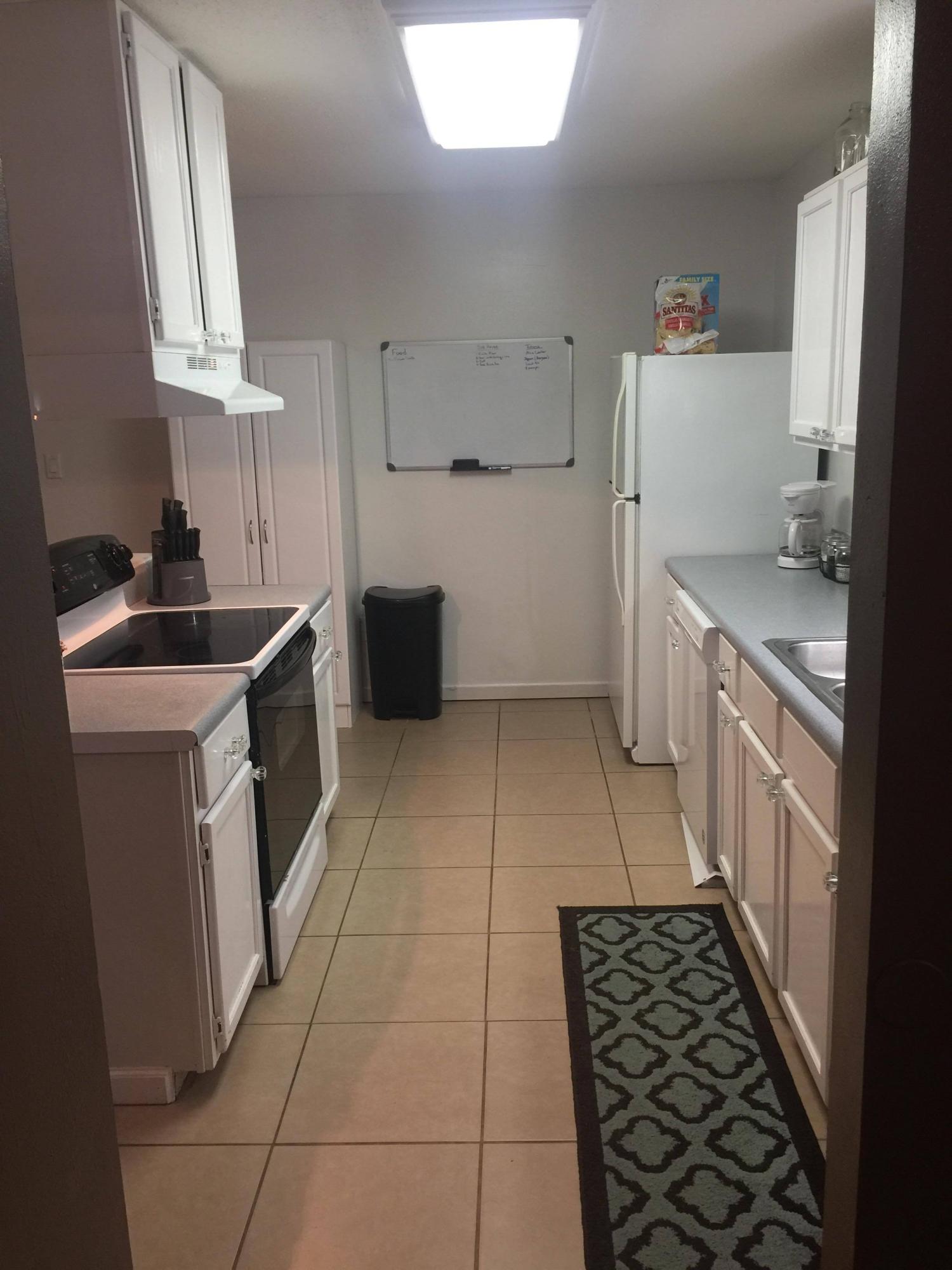 365 Woodlawn Road Freeport, FL 32439 - Photo 3 of 8 Kitchen