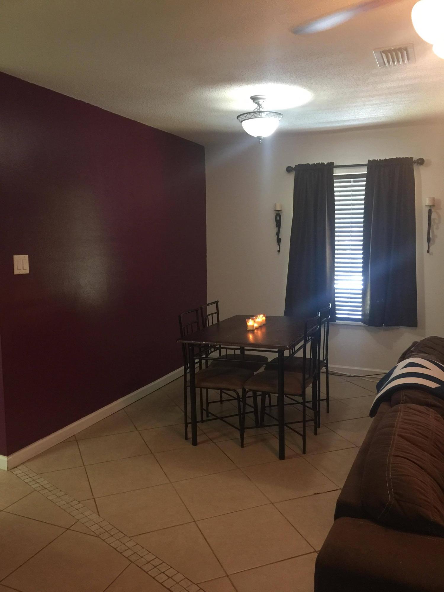 365 Woodlawn Road Freeport, FL 32439 - Photo 5 of 8 Dining Area