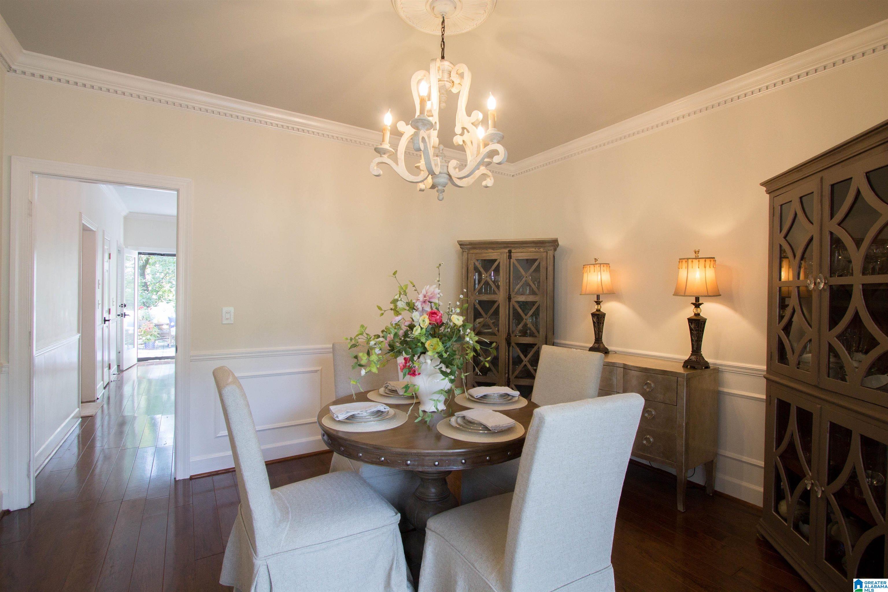 210 Newgate Circle Alabaster, AL 35007 - Photo 9 of 64 Gallery Image 9