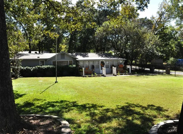 $260,000 | 9939 Shoreline Drive, Wills Point, TX 75169