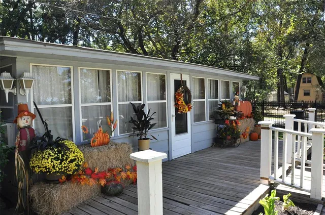 $260,000 | 9939 Shoreline Drive, Wills Point, TX 75169