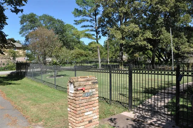 $260,000 | 9939 Shoreline Drive, Wills Point, TX 75169
