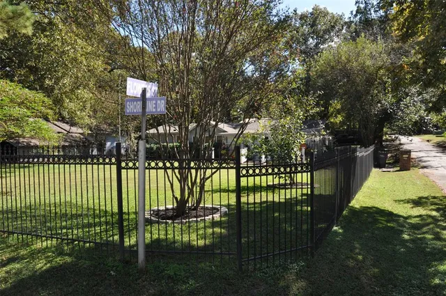 $260,000 | 9939 Shoreline Drive, Wills Point, TX 75169