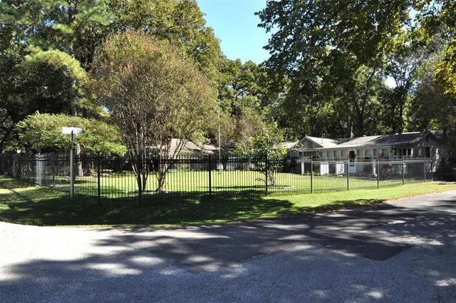 $260,000 | 9939 Shoreline Drive, Wills Point, TX 75169