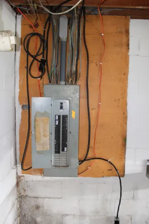 6923 Old Mill Hill Road, Dowelltown, TN 37059