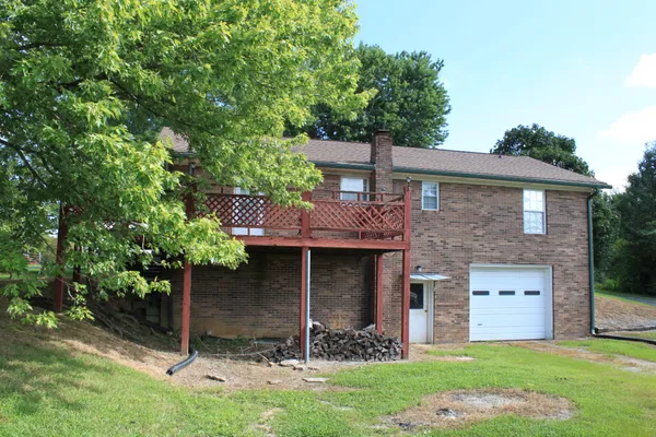 6923 Old Mill Hill Road, Dowelltown, TN 37059