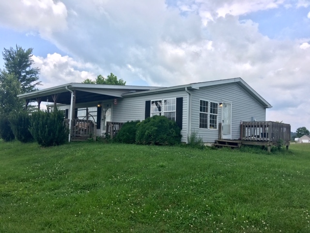 9535 East Sylvania Road Bloomfield, IN 47424 - Photo 1 of 6 Gallery Image 1