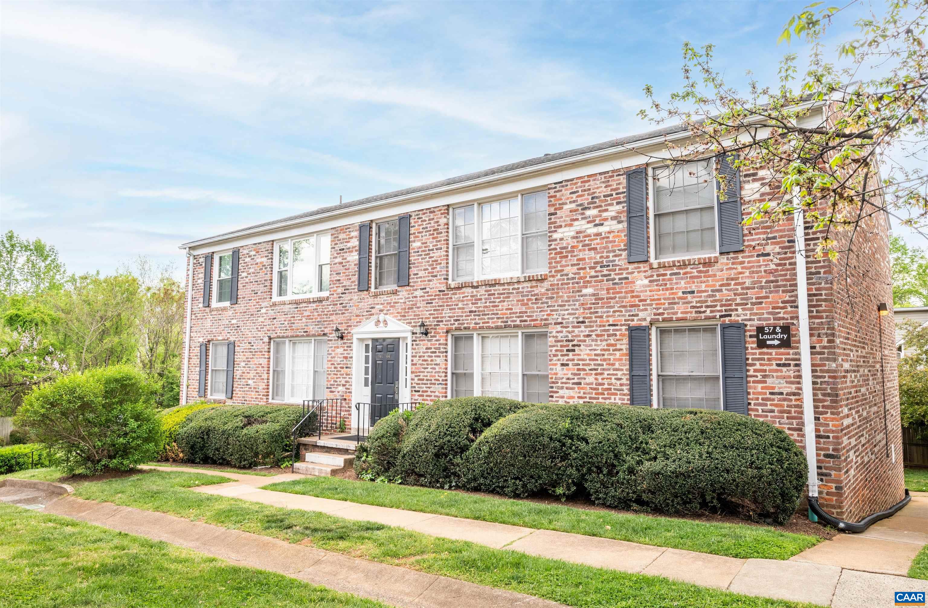 2527 Hydraulic Road, Unit 42 Charlottesville, VA 22901 - Photo 1 of 13 Gallery Image 1