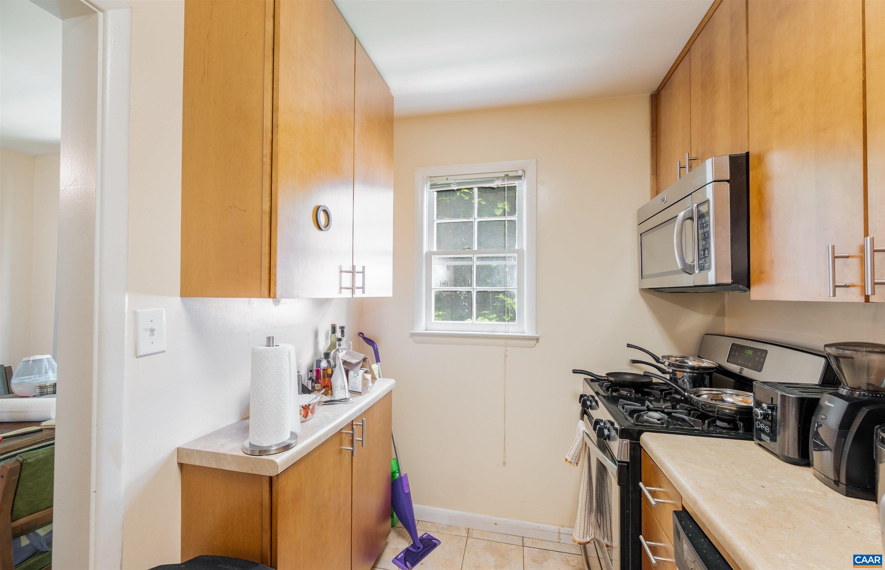2527 Hydraulic Road, Unit 42 Charlottesville, VA 22901 - Photo 7 of 13 Gallery Image 7