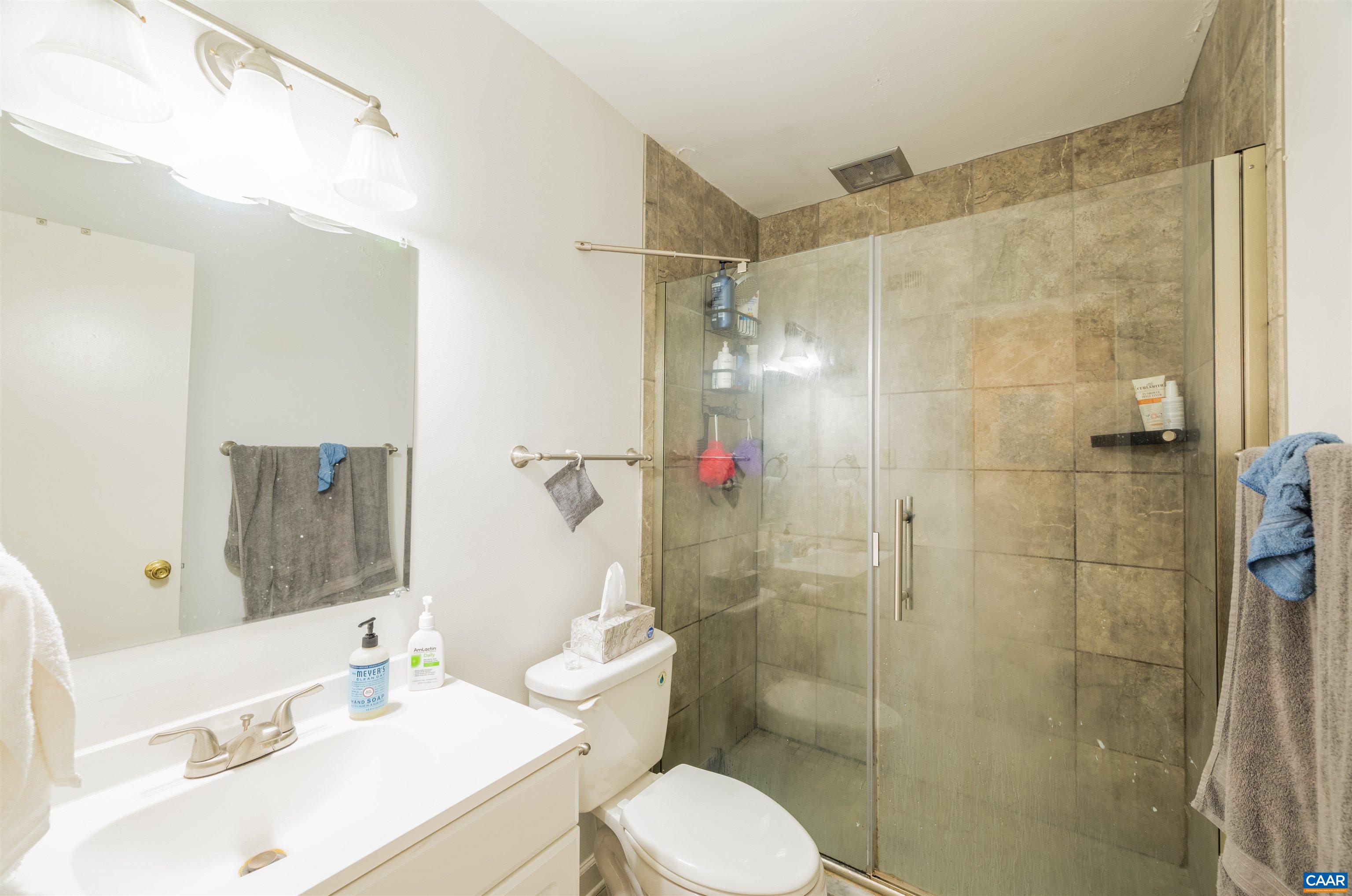 2527 Hydraulic Road, Unit 42 Charlottesville, VA 22901 - Photo 10 of 13 Gallery Image 10