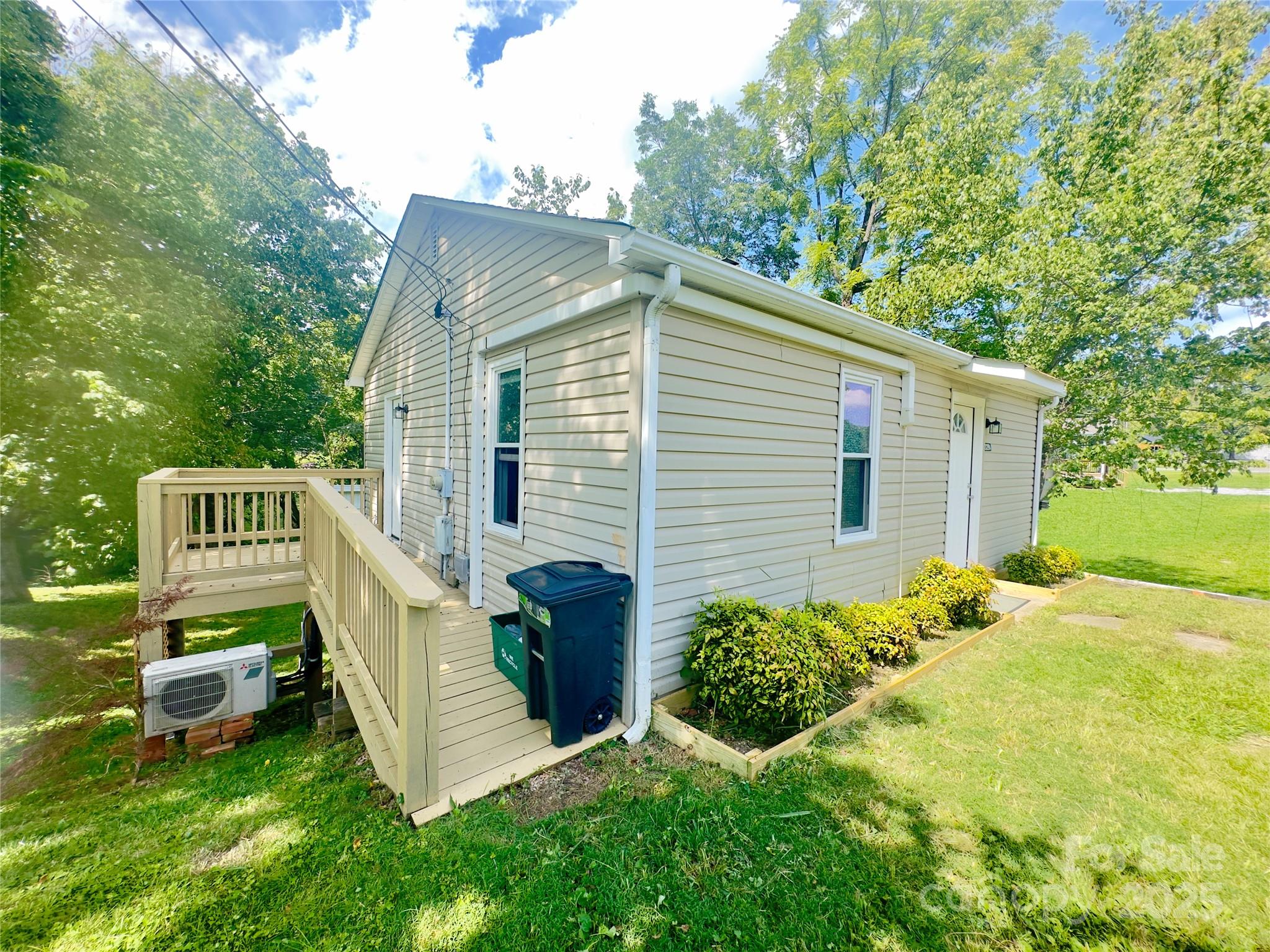 329 Morehead Road Marion, NC 28752 - Photo 3 of 20