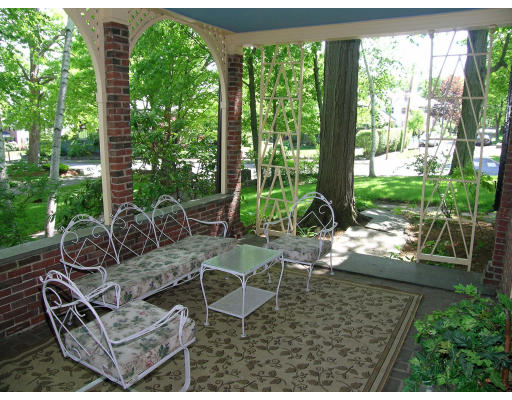 209 Common Street Belmont, MA 02478 - Photo 12 of 15 Gallery Image 12