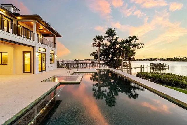 $6,250,000 | 2513 Bayshore Road, Nokomis, FL 34275