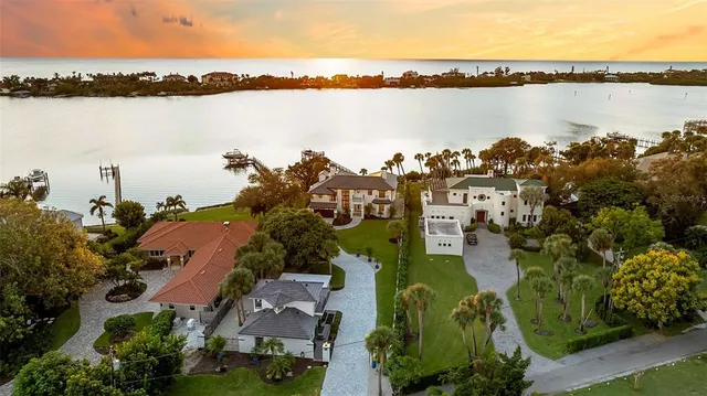$6,250,000 | 2513 Bayshore Road, Nokomis, FL 34275