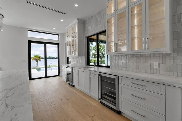 $6,250,000 | 2513 Bayshore Road, Nokomis, FL 34275