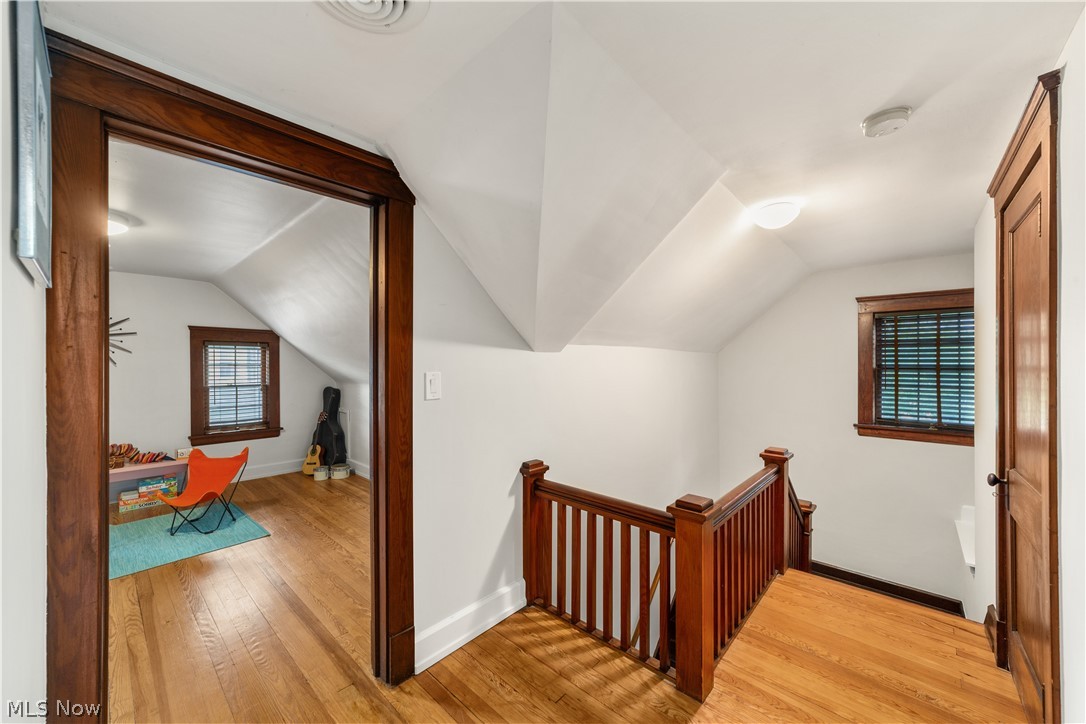 3060 Chadbourne Road Cleveland, OH 44120 - Photo 28 of 34