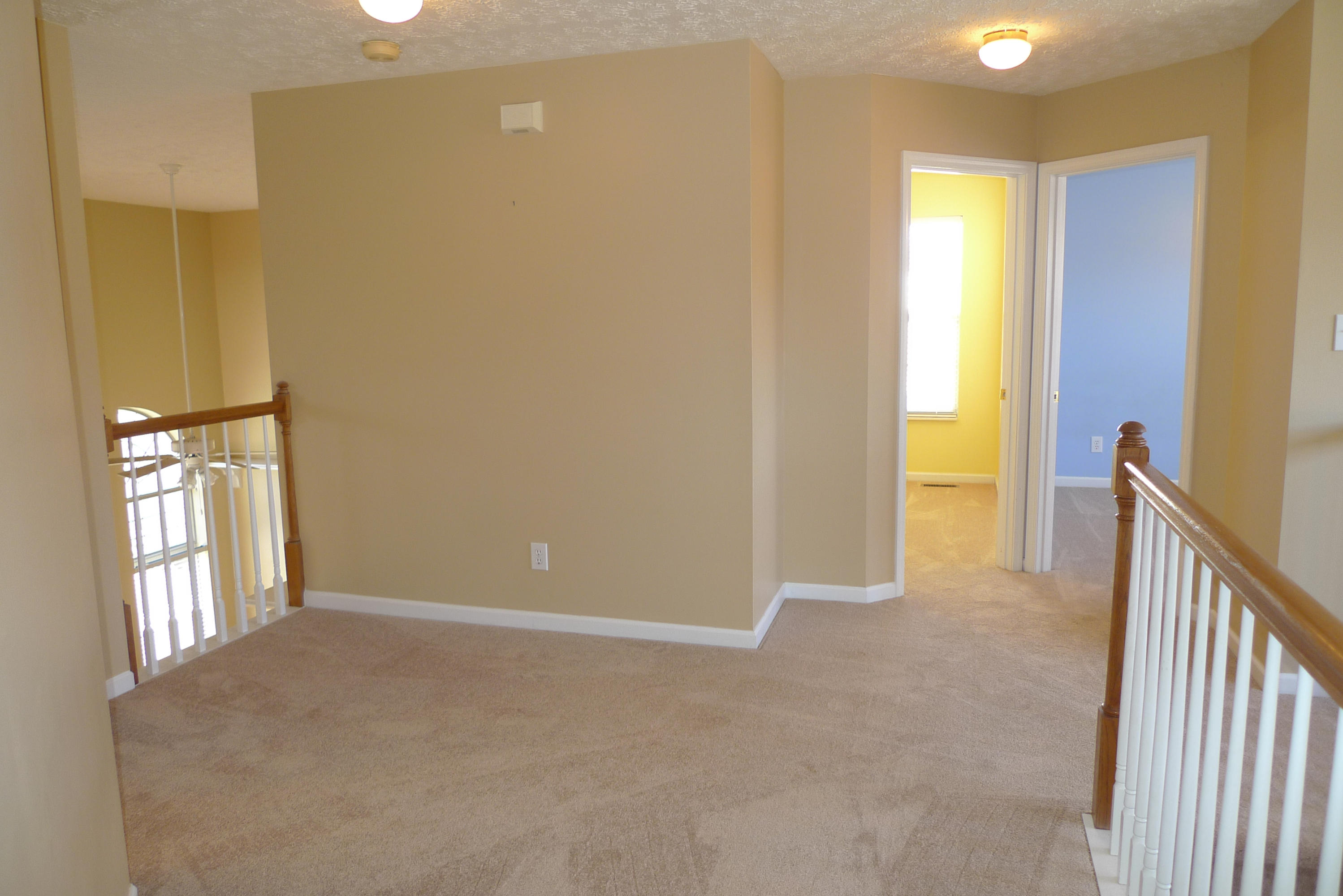 1121 Vale View Road Knoxville, TN 37922 - Photo 16 of 34 2nd Level Landing...