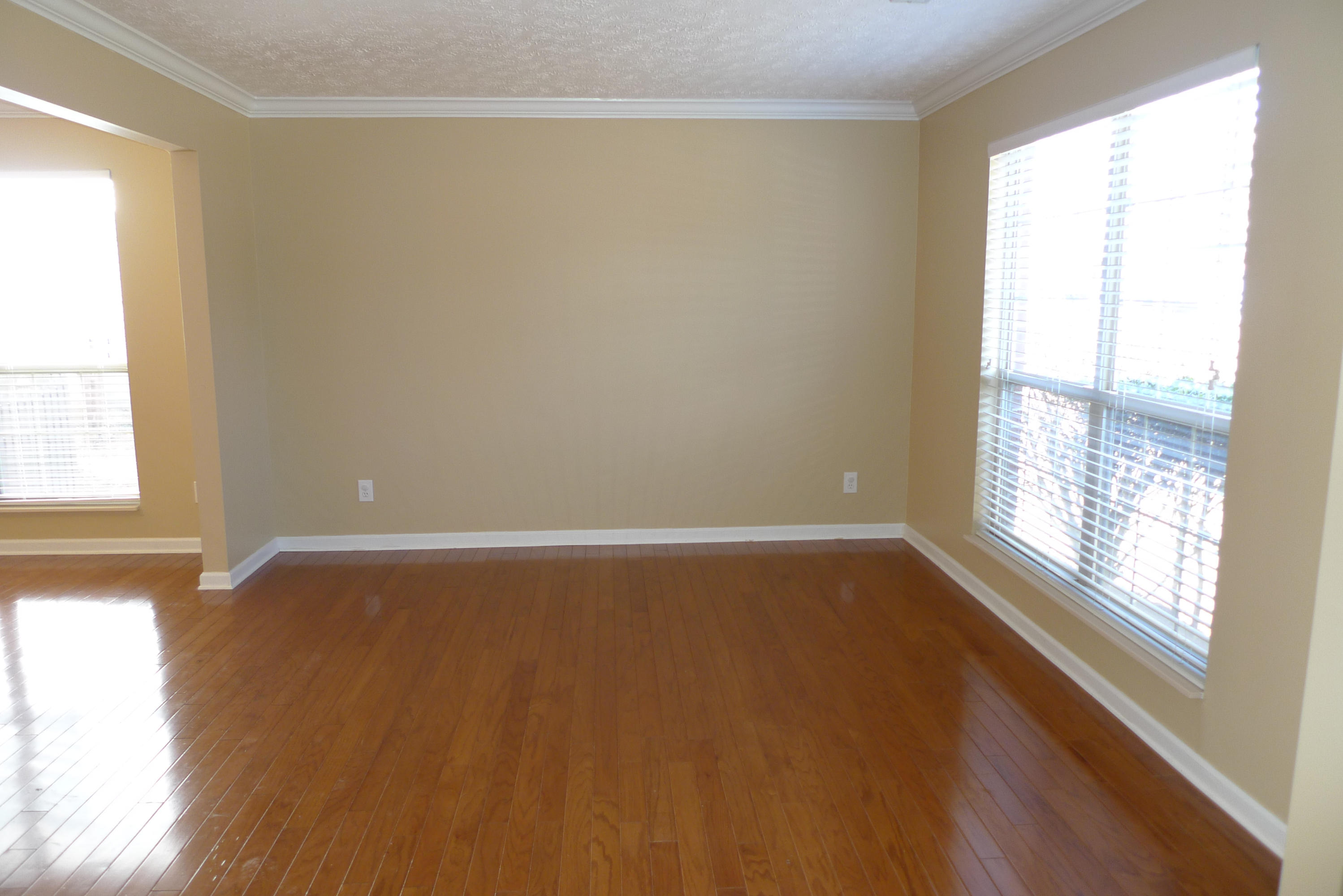 1121 Vale View Road Knoxville, TN 37922 - Photo 3 of 34 Office or Formal Living Room