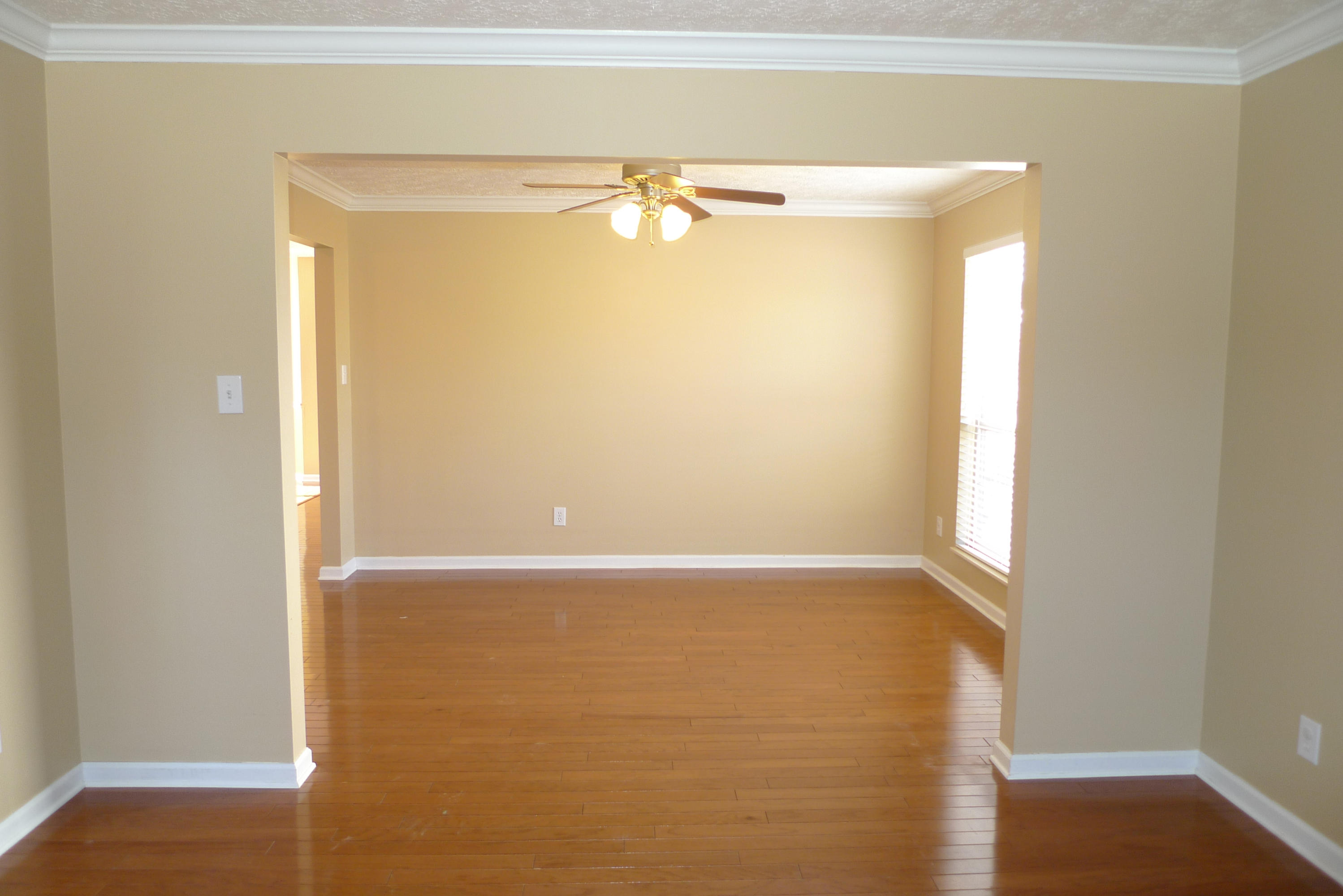 1121 Vale View Road Knoxville, TN 37922 - Photo 4 of 34 Office/Formal Living Room...