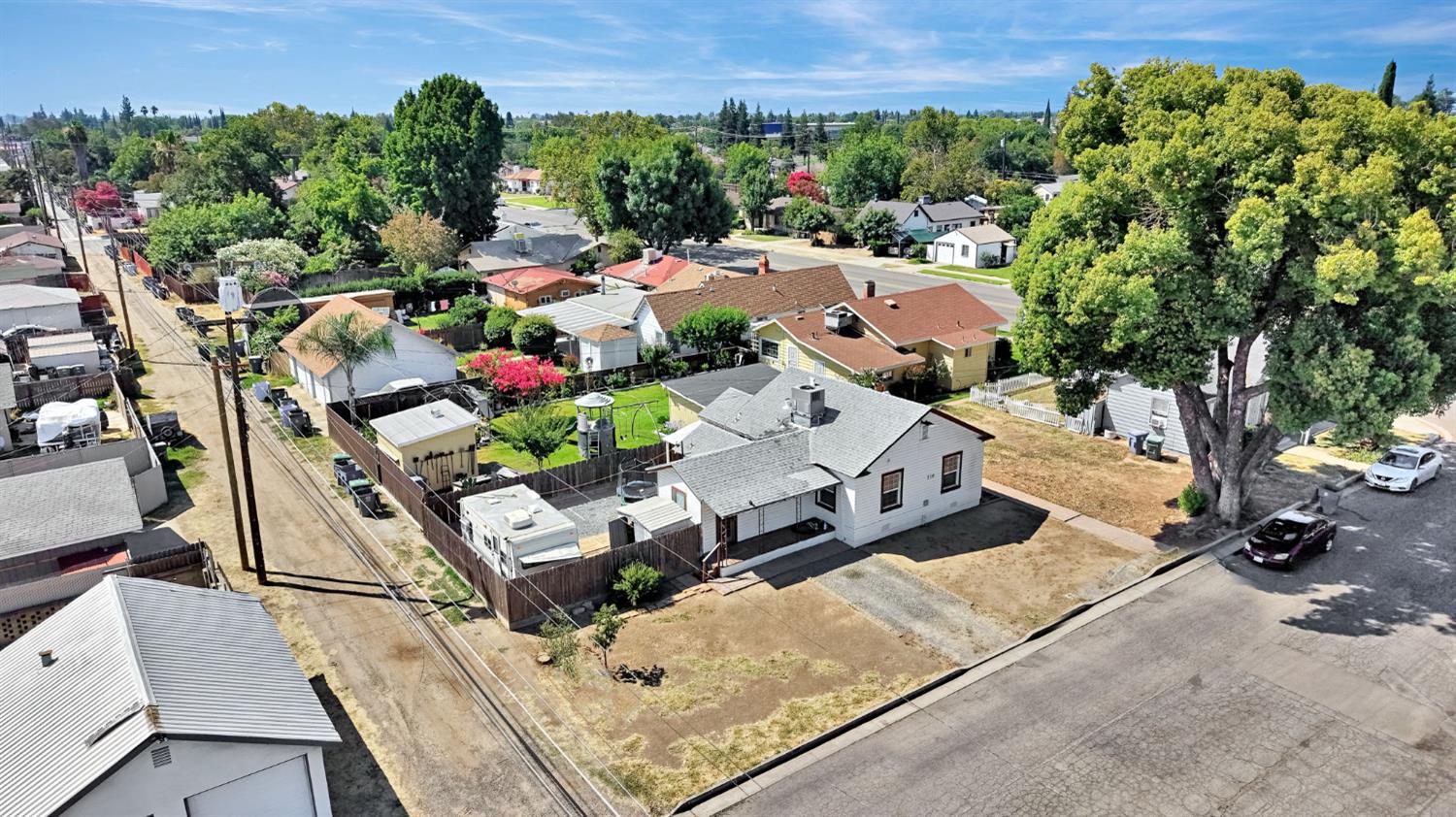 516 West 7th Street Madera, CA 93637 - Photo 29 of 34